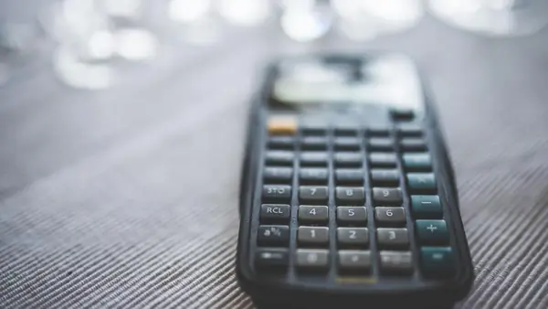 Calculadora para revisar gastos de la empresa